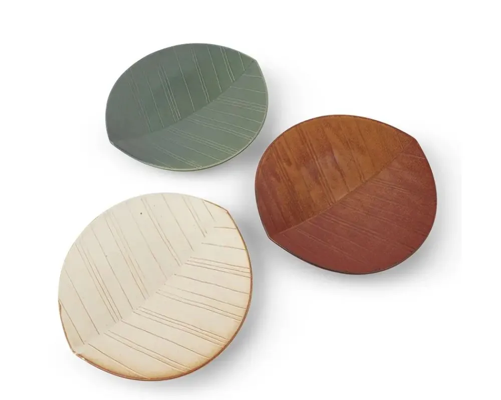 hazara_leaf_plate_brown__3.webp MIYA Company Medium Plates | Hazara Leaf Plate Brown 8.75"