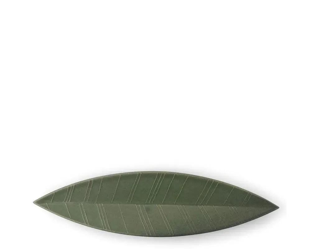 hazara_leaf_plate_green__x__1-1.webp MIYA Company Serving Bowls & Plates | Hazara Leaf Plate Green 14.5" X 3.75"
