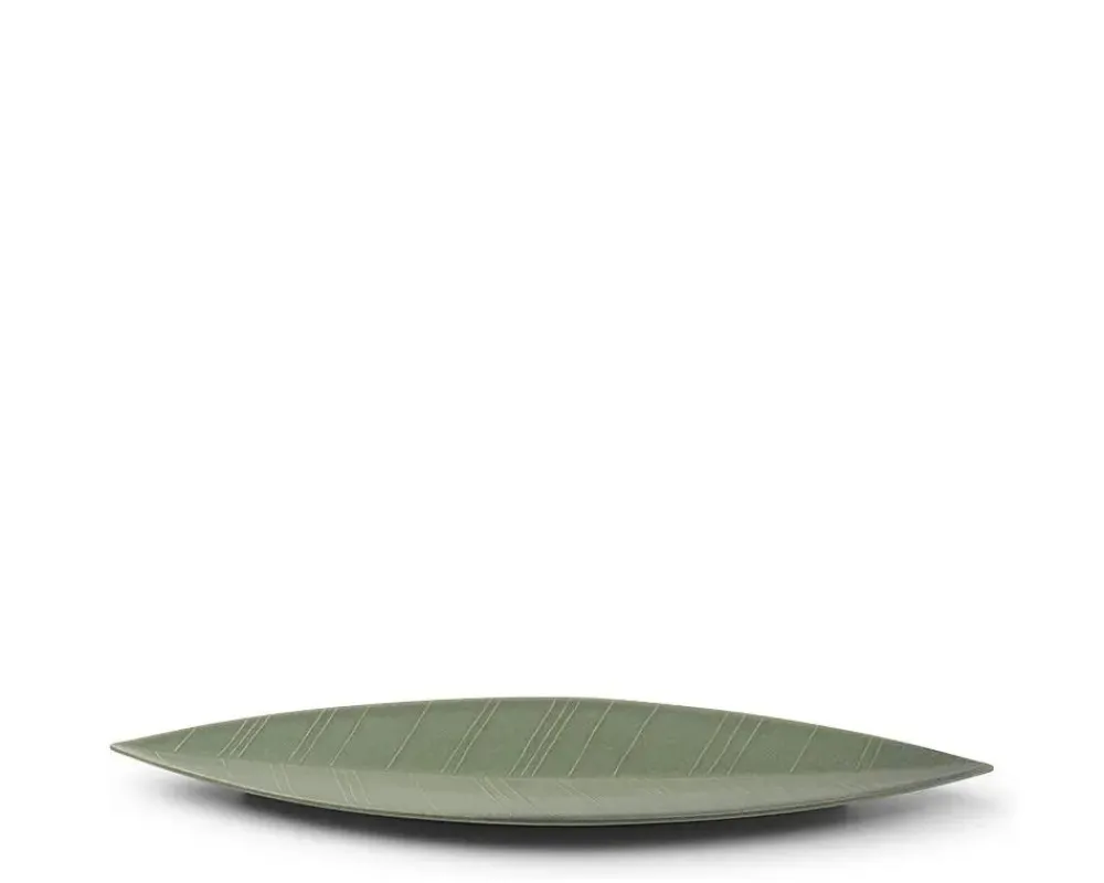hazara_leaf_plate_green__x__2-1.webp MIYA Company Serving Bowls & Plates | Hazara Leaf Plate Green 14.5" X 3.75"